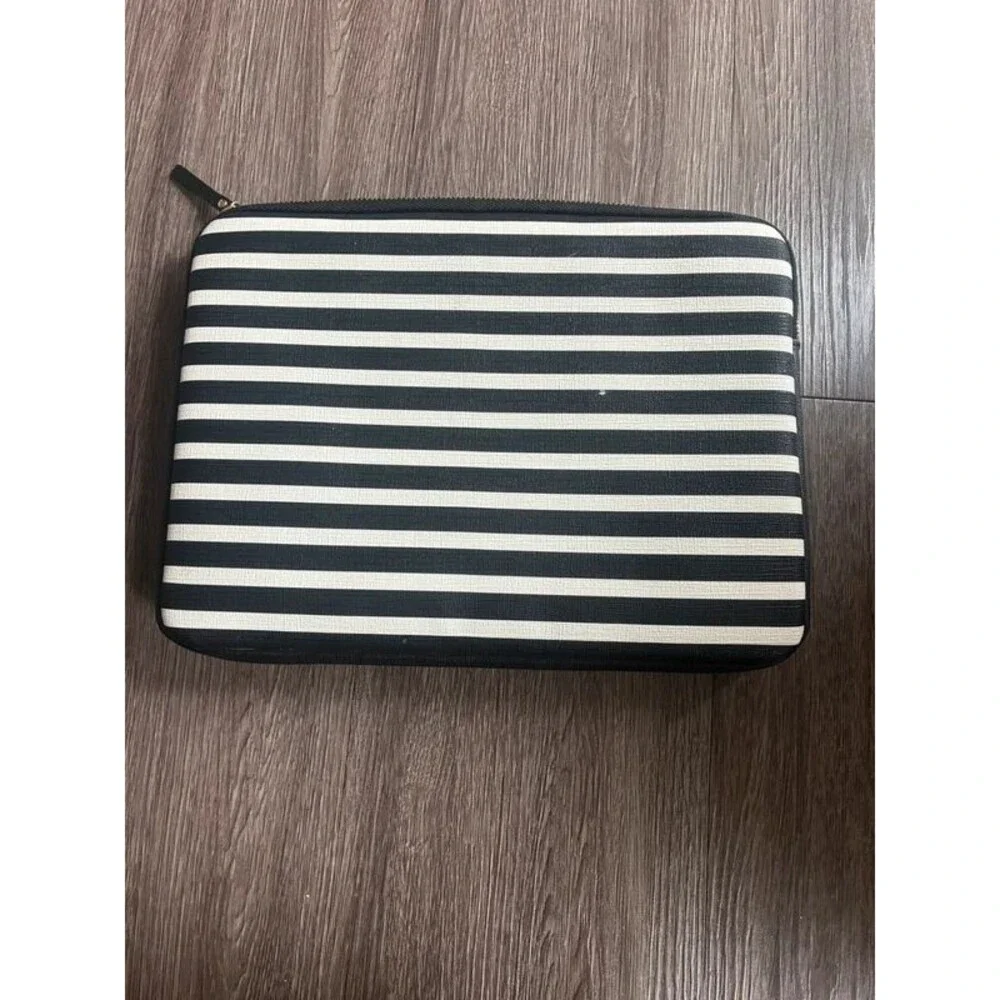 Kate spade New York Black and White Striped Tablet Case, Zipper Logo